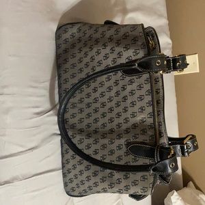Purse dooney and bourke